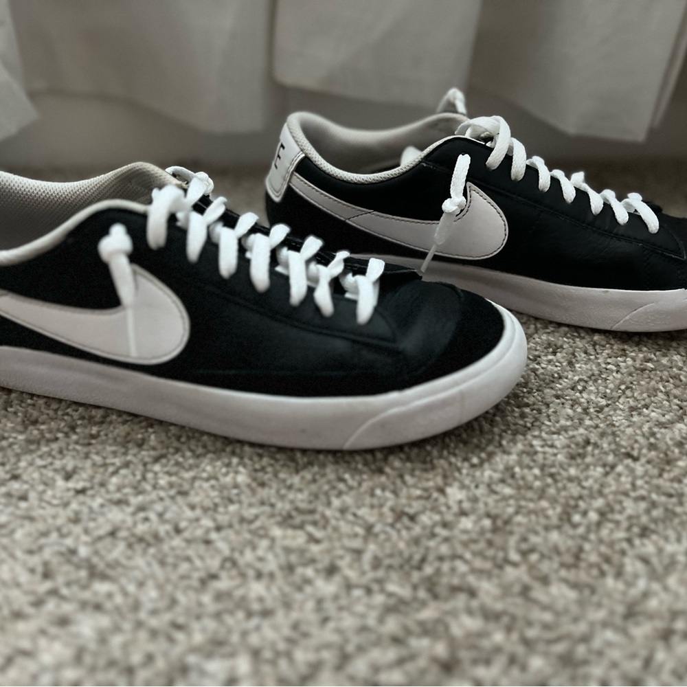 Nike Black and White Blazer Low Sneakers